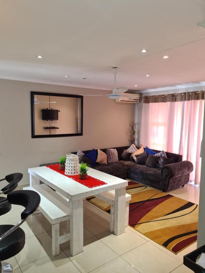 Durban Beach Getaway - Summersands, Inverter For Load Shedding, Free Wifi & Free Parking Luaran gambar
